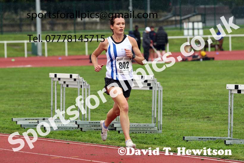 Women and Girls 800 metres, 2021 North Eastern Track and Field Champs., Middesbrough. Photo: David T. Hewitson/Sports for All Pics